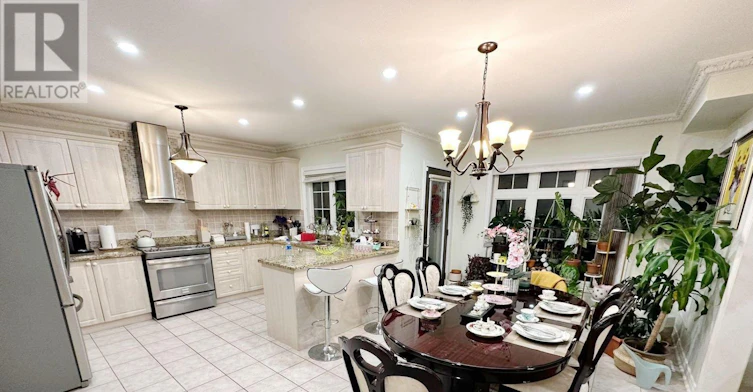 384 Spruce Grove Crescent, Newmarket, ON, L3X 2X3 - 3