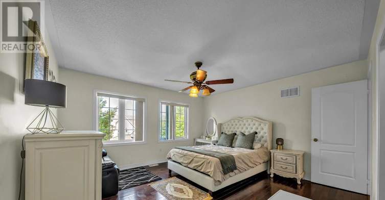 384 Spruce Grove Crescent, Newmarket, ON, L3X 2X3 - 8