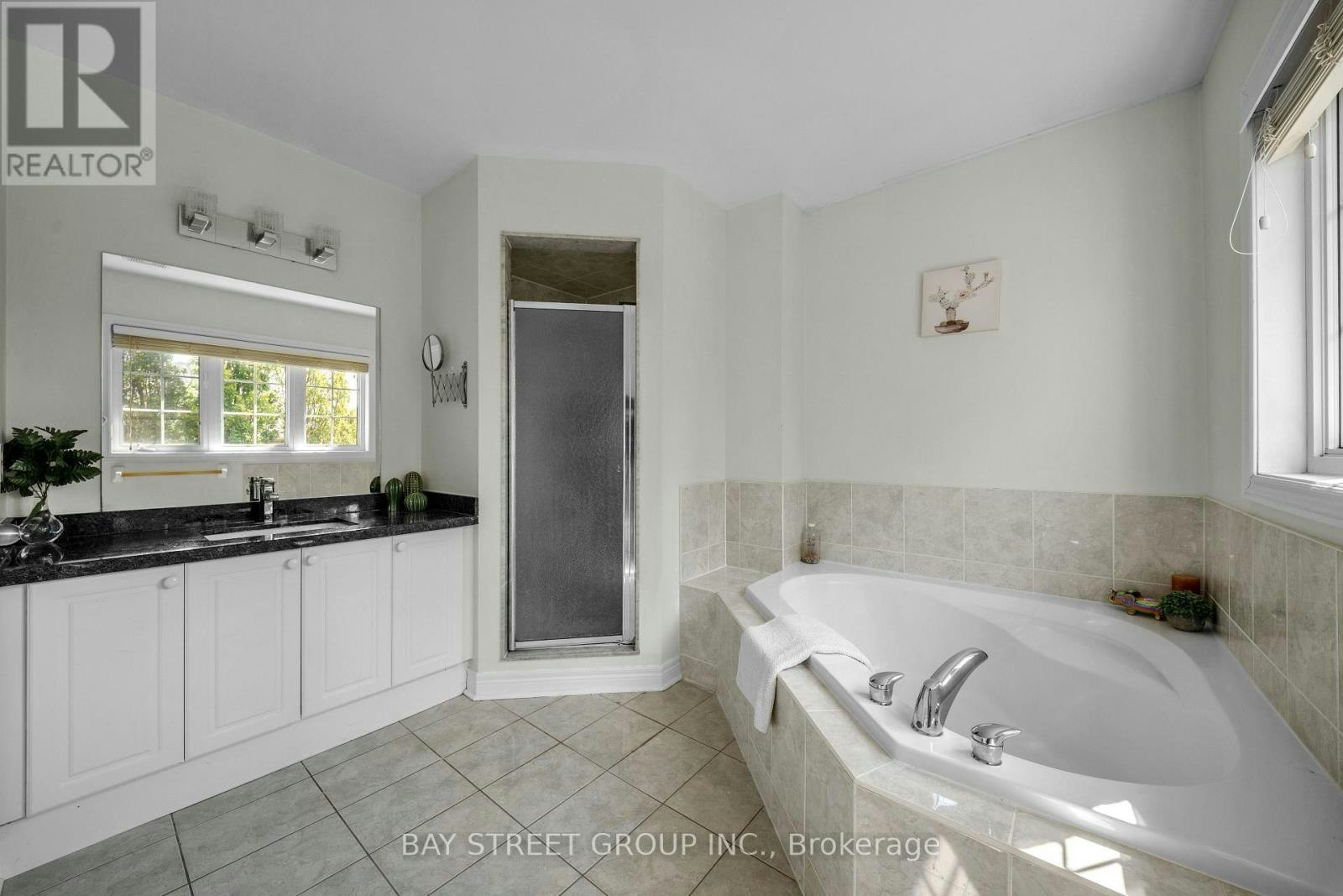 384 Spruce Grove Crescent, Newmarket, ON, L3X 2X3 - 10
