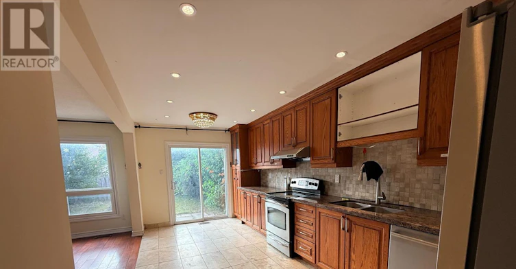 74 William Honey Crescent, Markham, ON, L3S 2M1 - 2