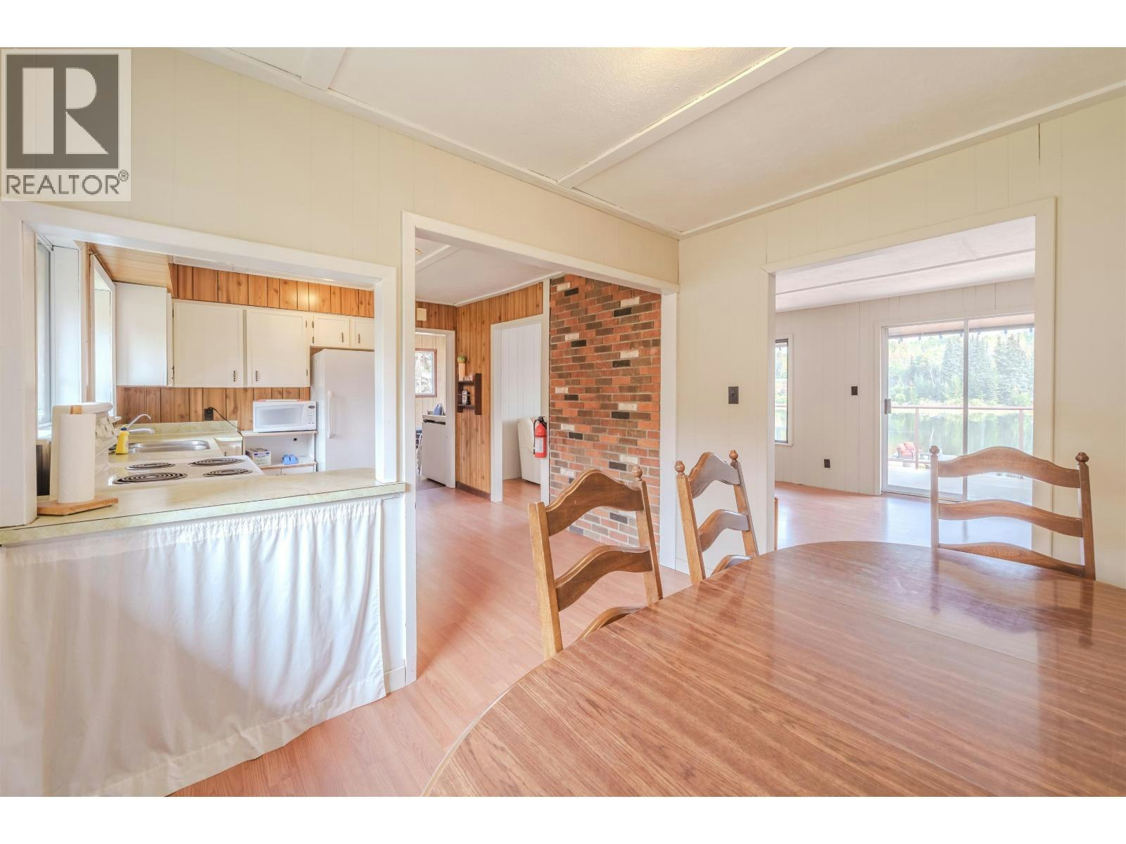 7177 Nath Road, Sheridan Lake, BC, V0K 1X1 - 11
