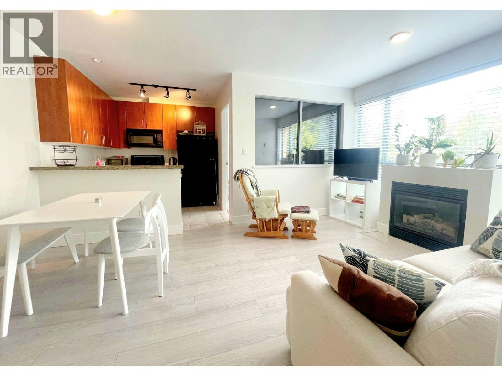 205-2680 Arbutus Street, Vancouver, BC, V6J 5L8