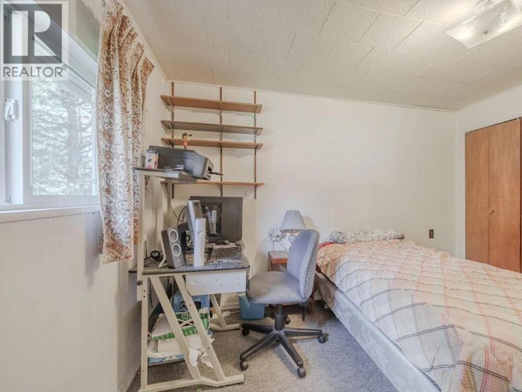 6247 Aalton Road, Horse Lake, BC, V0K 2E3 - 11