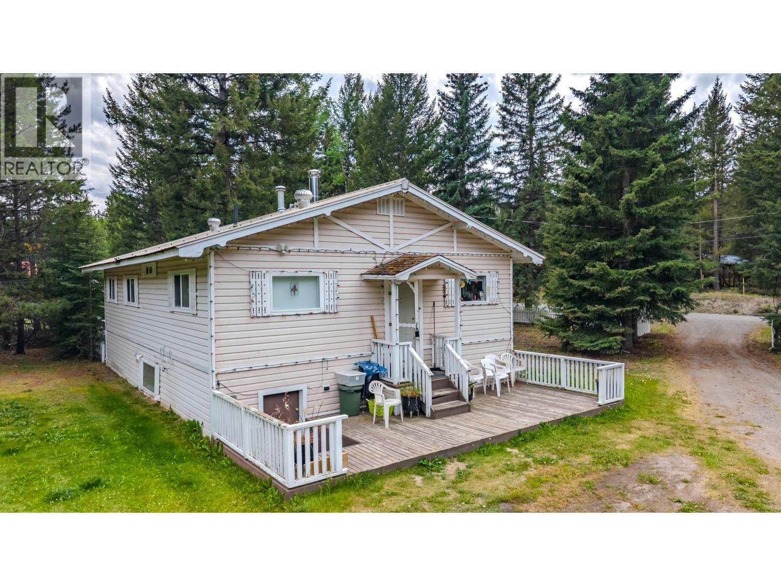 6247 Aalton Road, Horse Lake, BC, V0K 2E3 - 3
