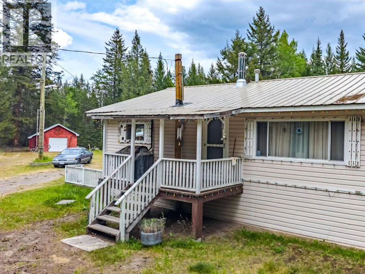 6247 Aalton Road, Horse Lake, BC, V0K 2E3 - 2