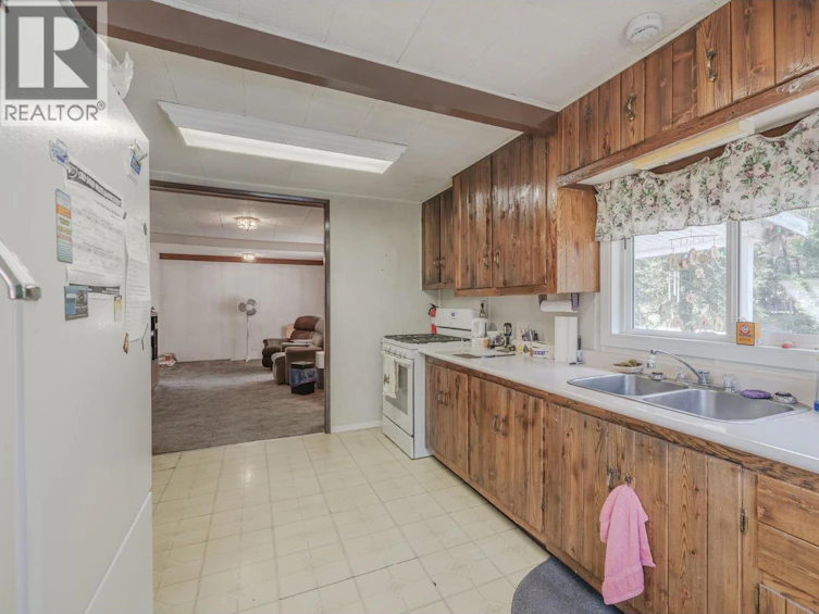 6247 Aalton Road, Horse Lake, BC, V0K 2E3 - 7