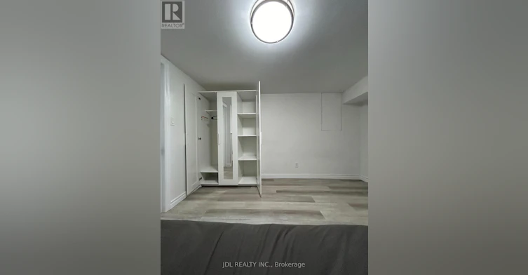 MASTER Bedroom Bsmt 4 Fitzroy Terr Terrace, Toronto, ON, M5T 2K3 - 4
