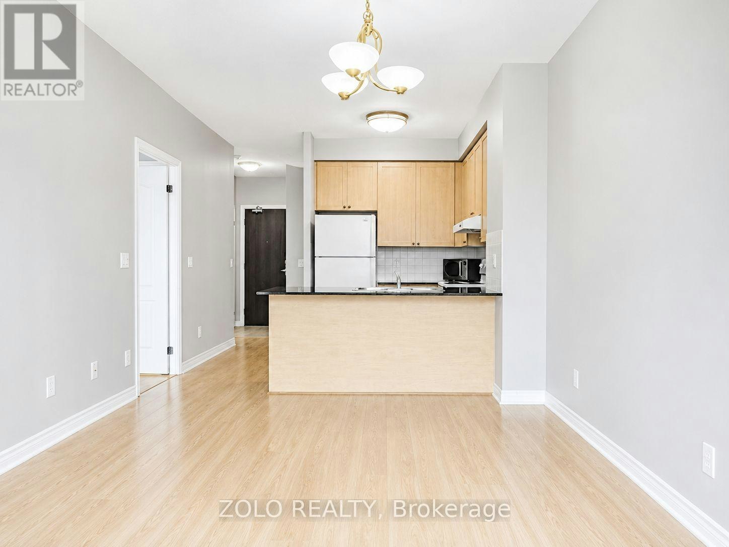 103-15 Park Road NORTH, Vaughan, ON, L4J 0A1 - 6