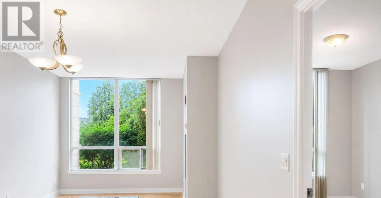 103-15 Park Road NORTH, Vaughan, ON, L4J 0A1