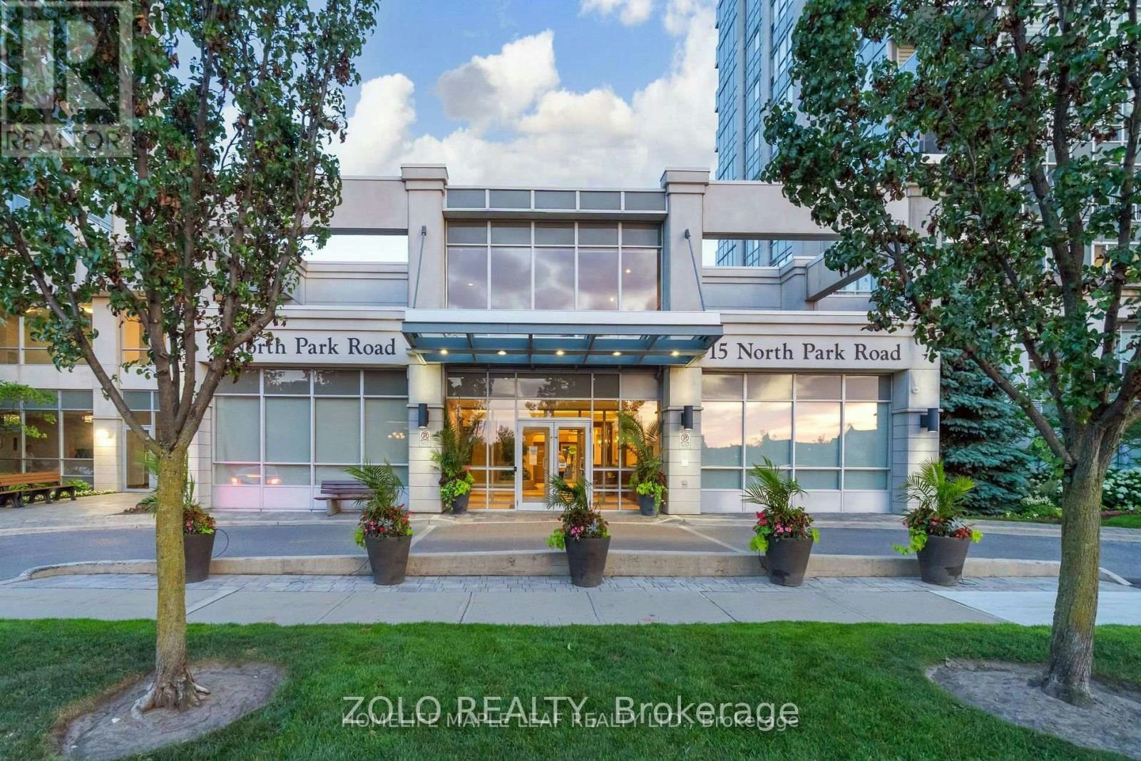 103-15 Park Road NORTH, Vaughan, ON, L4J 0A1 - 2