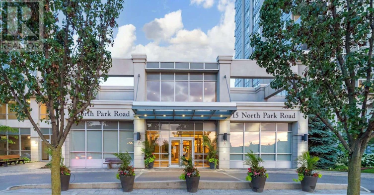 103-15 Park Road NORTH, Vaughan, ON, L4J 0A1 - 2