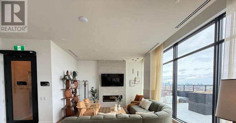 810-1660 Bloor Street W, Toronto, ON, M6P 1A8 - 29