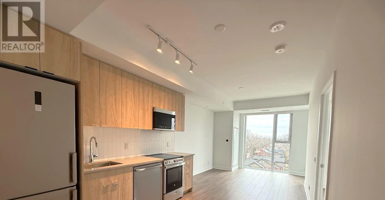 810-1660 Bloor Street W, Toronto, ON, M6P 1A8 - 7