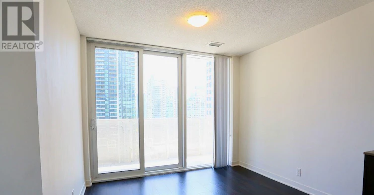 1705-88 Harbour Street, Toronto, ON, M5J 0C3 - 8