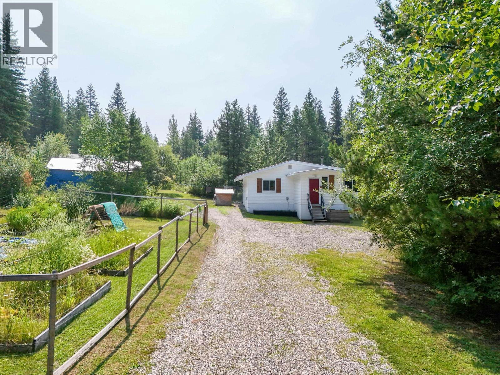 3861 Hillcrest Road, Quesnel, BC, V2J 6T6
