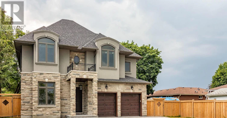 752 Hillview Crescent, Pickering, ON, L1W 2S1