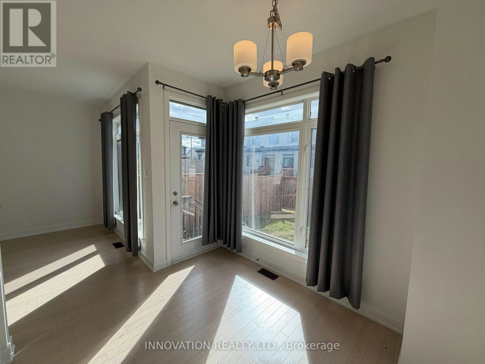 30 Brixton Way, Ottawa, ON, K2S 2P1 - 22