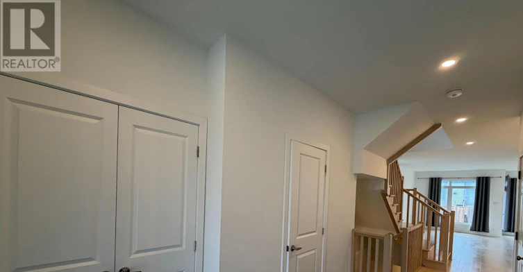30 Brixton Way, Ottawa, ON, K2S 2P1 - 5