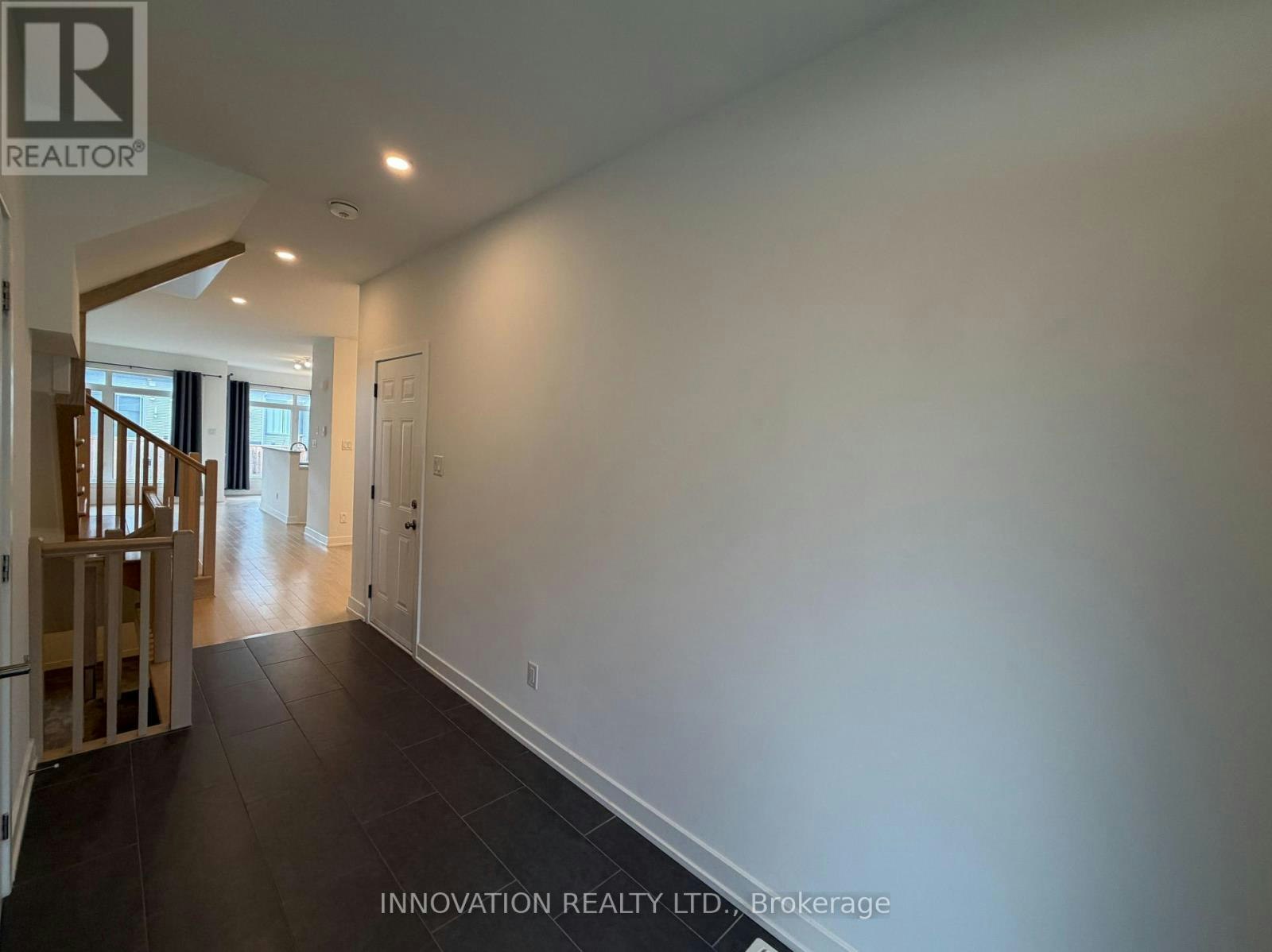 30 Brixton Way, Ottawa, ON, K2S 2P1 - 3