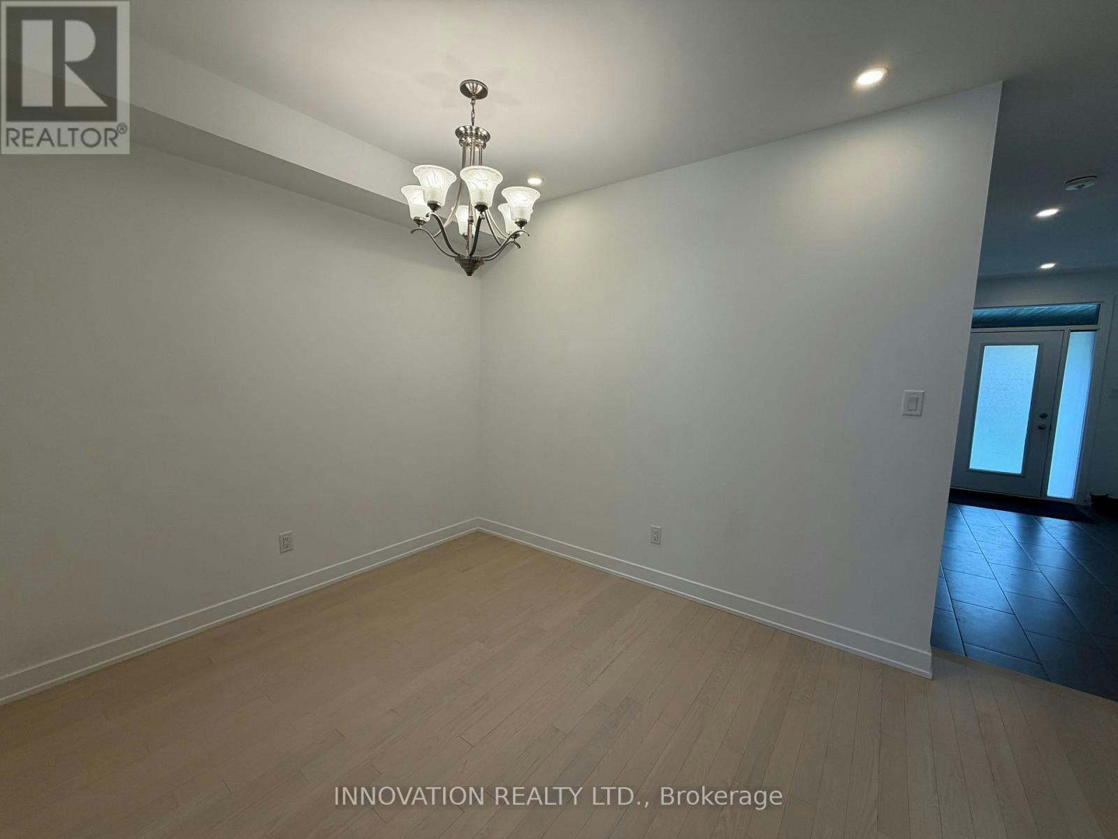 30 Brixton Way, Ottawa, ON, K2S 2P1 - 9