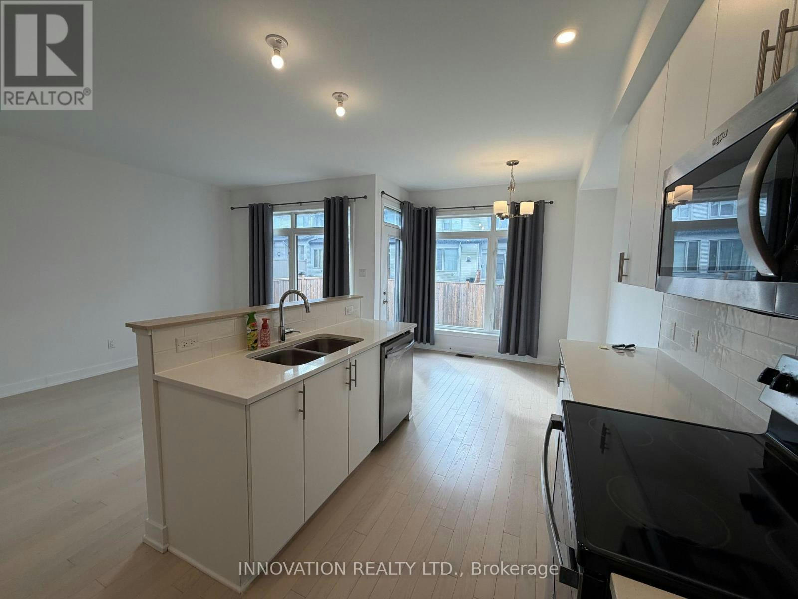 30 Brixton Way, Ottawa, ON, K2S 2P1 - 18