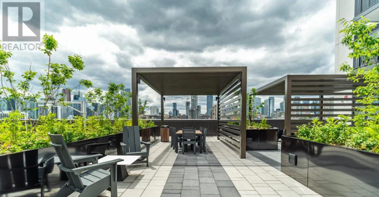 2501-10 Oak Street, Toronto, ON, M5A 0Z1 - 11