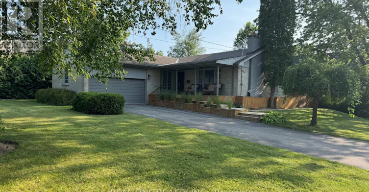 1 Silkstone Gate, Richmond Hill, ON, L4C 6V7 - 2