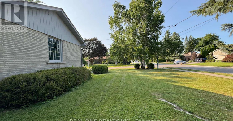 1 Silkstone Gate, Richmond Hill, ON, L4C 6V7 - 12