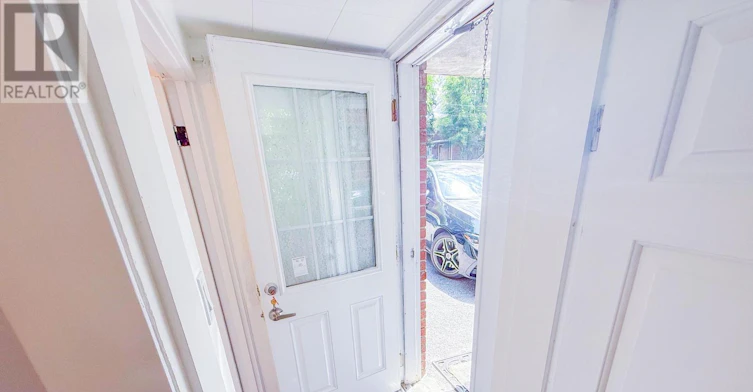 LOWER LEVEL-14 Gooch Court, Toronto, ON, M6S 2N8 - 13