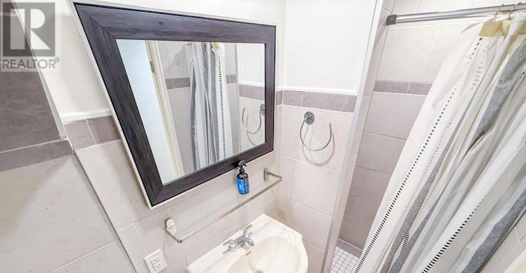 LOWER LEVEL-14 Gooch Court, Toronto, ON, M6S 2N8 - 5