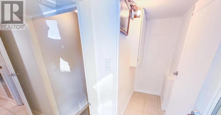LOWER LEVEL-14 Gooch Court, Toronto, ON, M6S 2N8 - 3