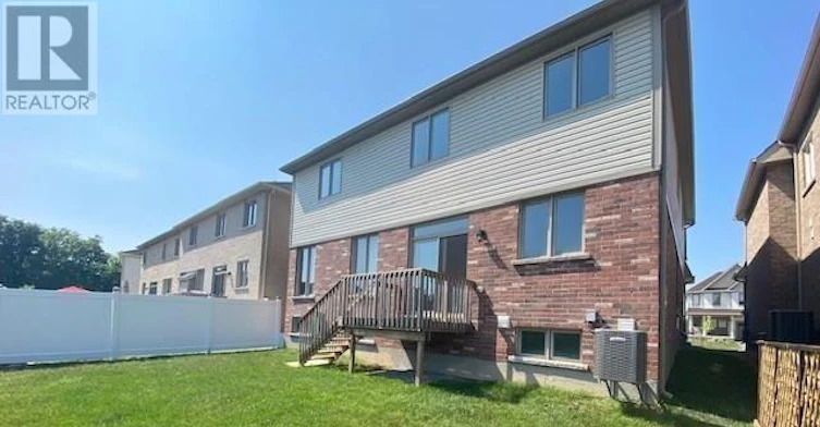 7801 Sassafras Trail, Niagara Falls, ON, L2H 0N5 - 2