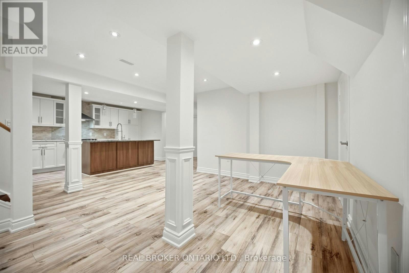 3277 Paul Henderson Drive, Mississauga, ON, L5M 0H5 - 16