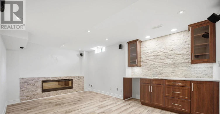 3277 Paul Henderson Drive, Mississauga, ON, L5M 0H5 - 21