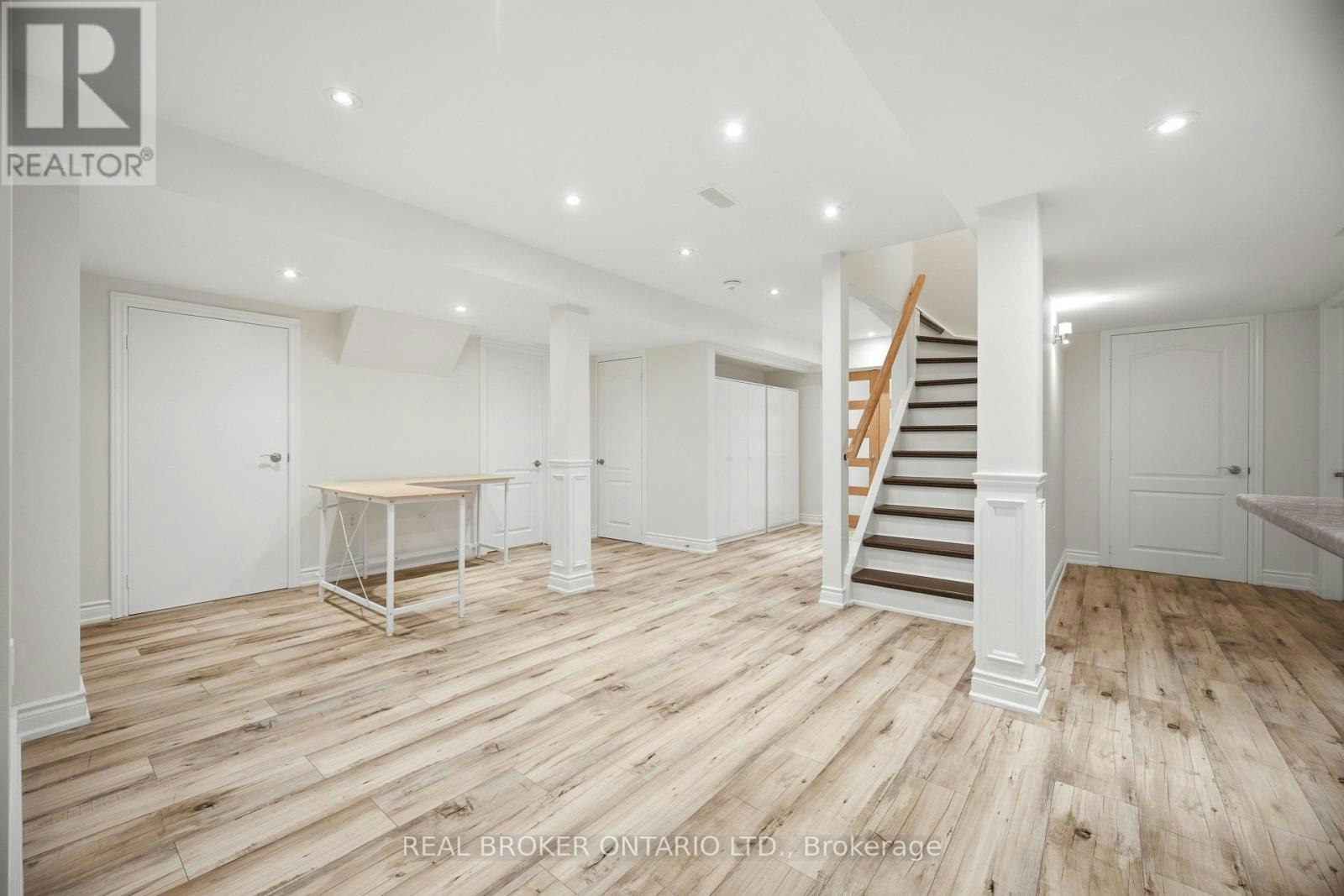 3277 Paul Henderson Drive, Mississauga, ON, L5M 0H5 - 19