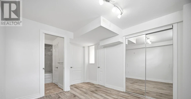 3277 Paul Henderson Drive, Mississauga, ON, L5M 0H5 - 33