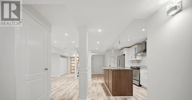 3277 Paul Henderson Drive, Mississauga, ON, L5M 0H5 - 9