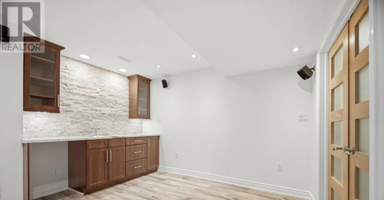 3277 Paul Henderson Drive, Mississauga, ON, L5M 0H5 - 23