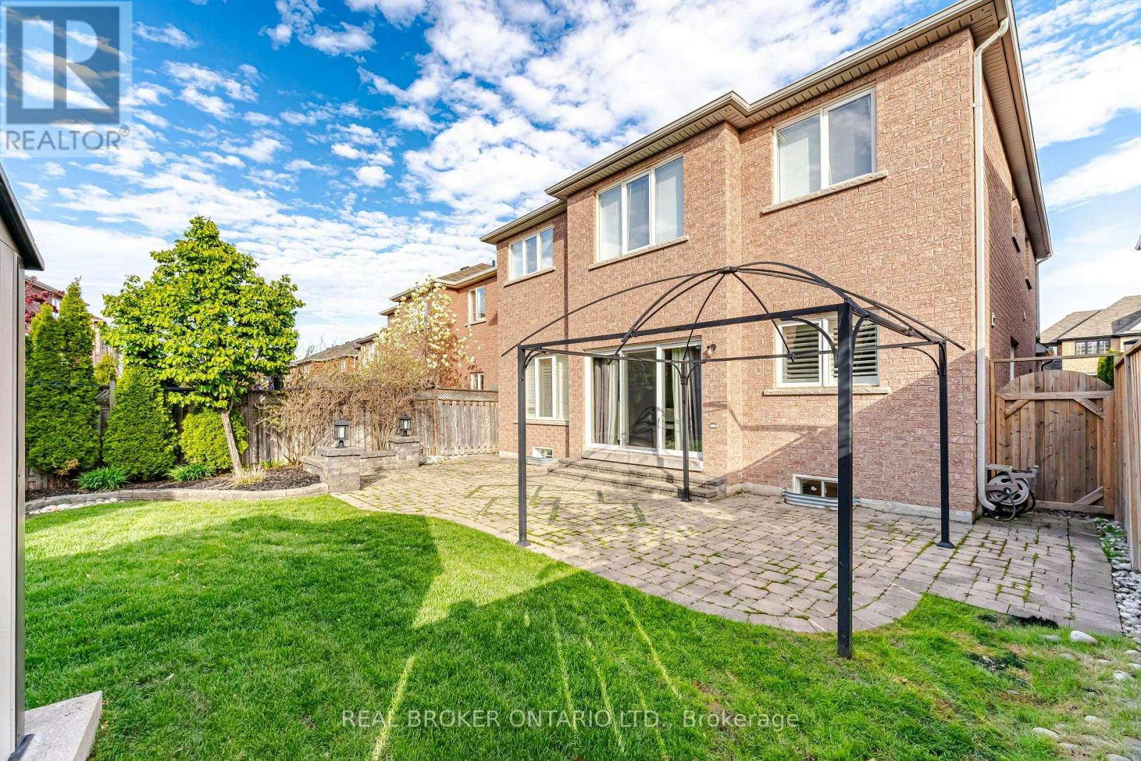3277 Paul Henderson Drive, Mississauga, ON, L5M 0H5 - 39