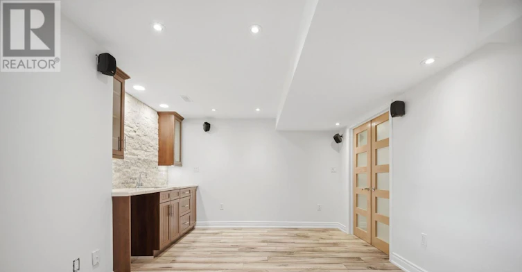3277 Paul Henderson Drive, Mississauga, ON, L5M 0H5 - 28