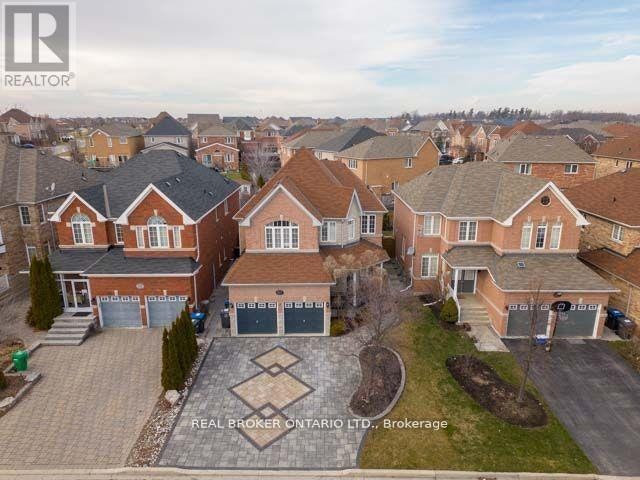 3277 Paul Henderson Drive, Mississauga, ON, L5M 0H5 - 3