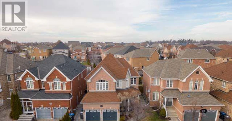 3277 Paul Henderson Drive, Mississauga, ON, L5M 0H5 - 3