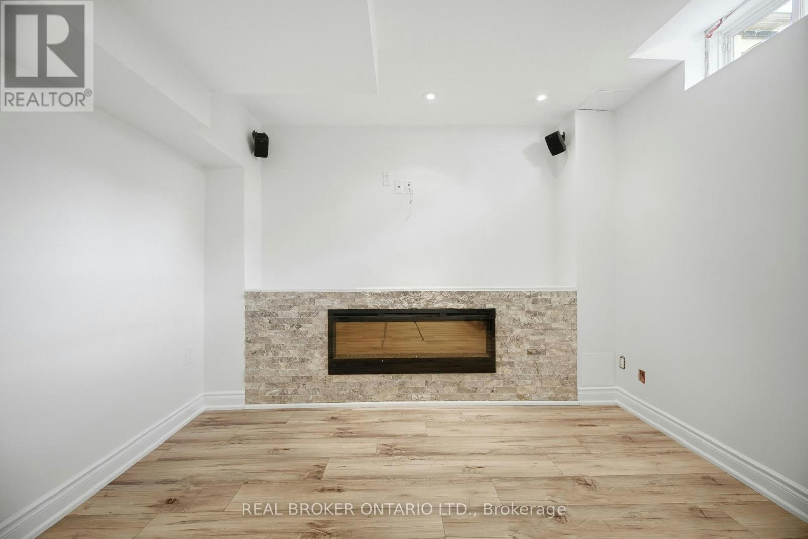 3277 Paul Henderson Drive, Mississauga, ON, L5M 0H5 - 26