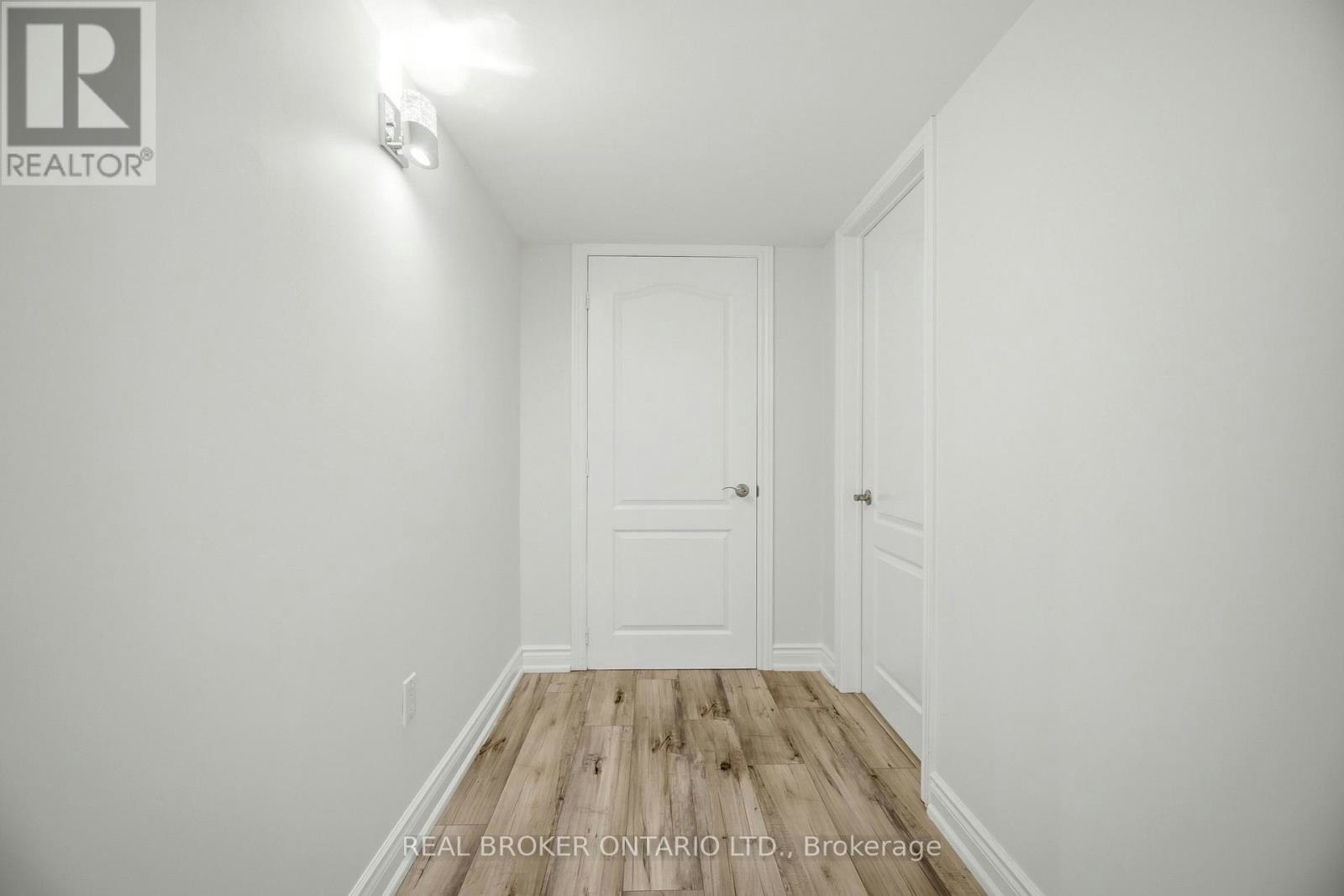 3277 Paul Henderson Drive, Mississauga, ON, L5M 0H5 - 30