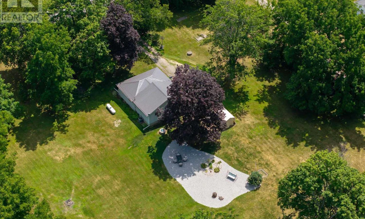 15 Middlemiss Avenue