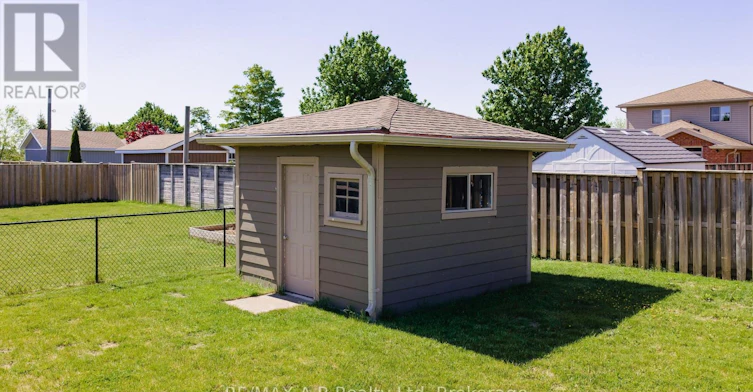 70 Kenton Street, West Perth, ON, N0K 1N0 - 48