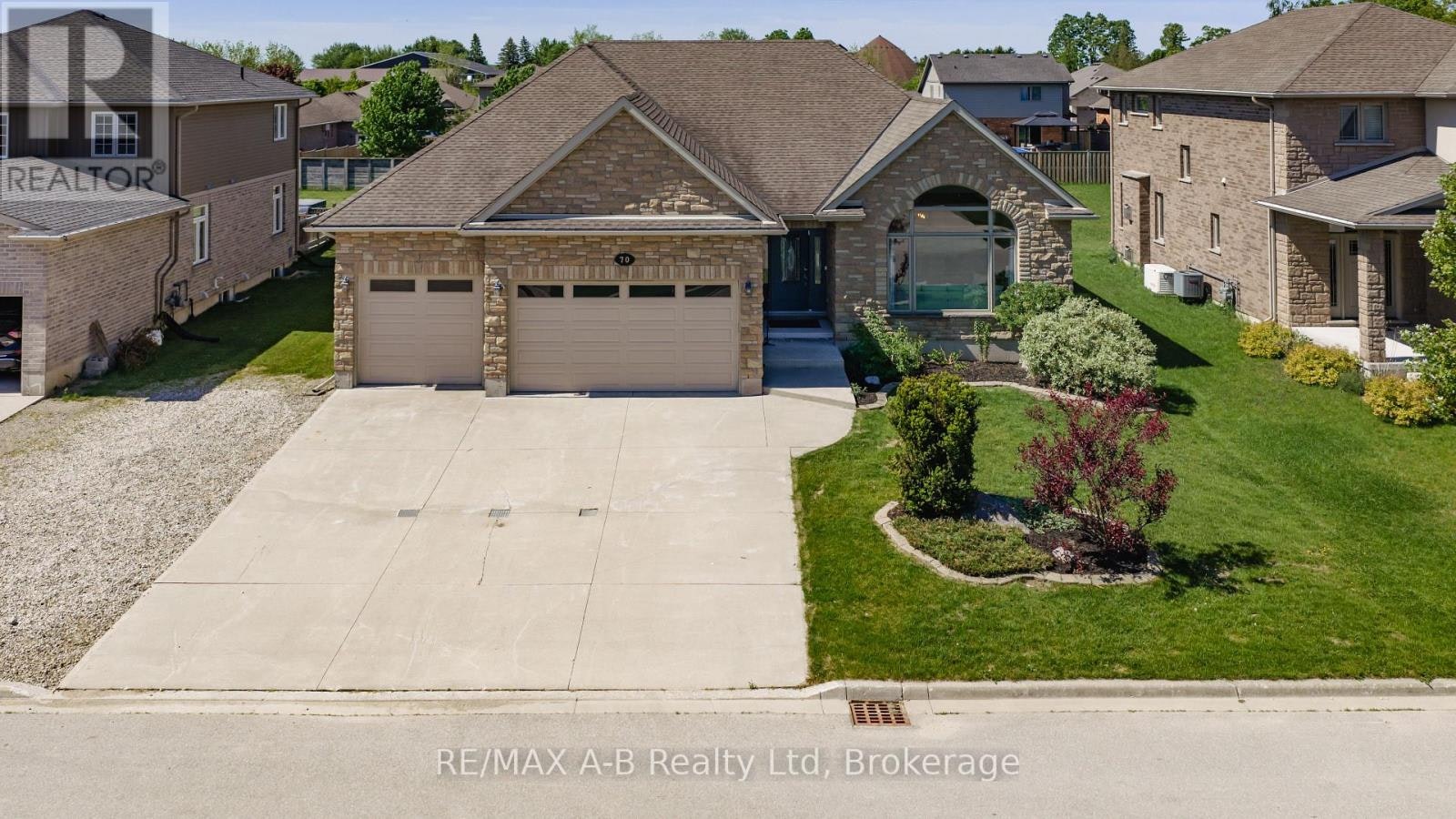 70 Kenton Street, West Perth, ON, N0K 1N0 - 2