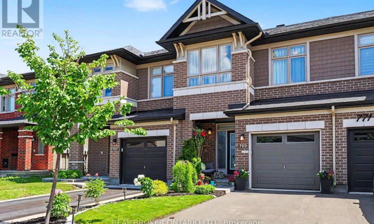 769 Cairn Crescent
