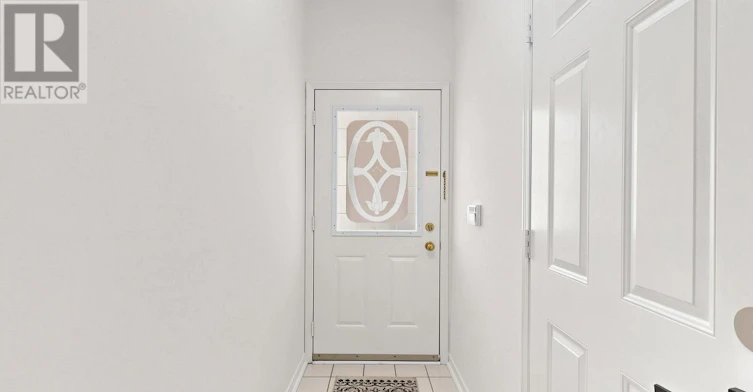 220-83 Mondeo Drive, Toronto, ON, M1P 5B6 - 4
