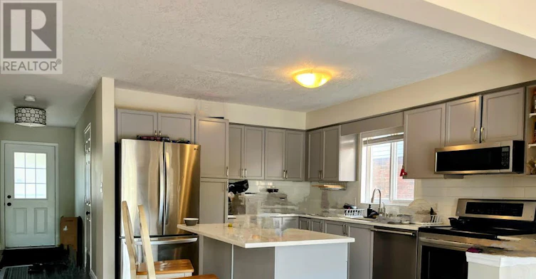 737 Grand Banks Drive, Waterloo, ON, N2K 4N2 - 3